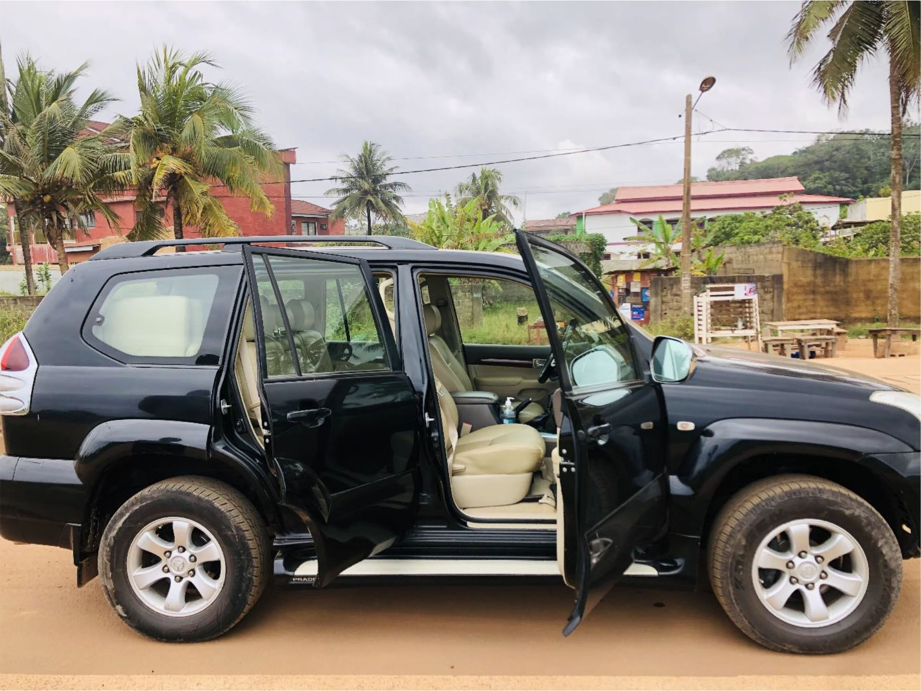 TOYOTA LAND CRUISER PRADO